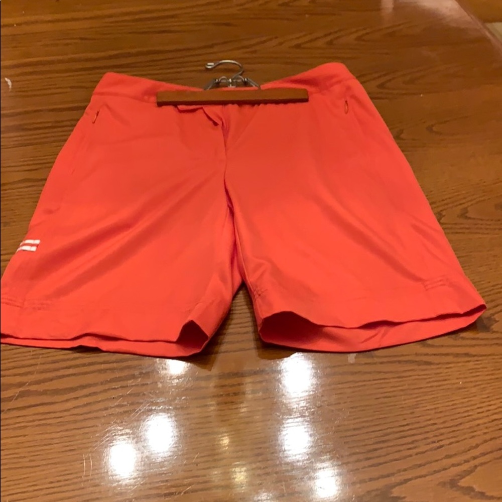 IZOD coral shorts size 8 stretch